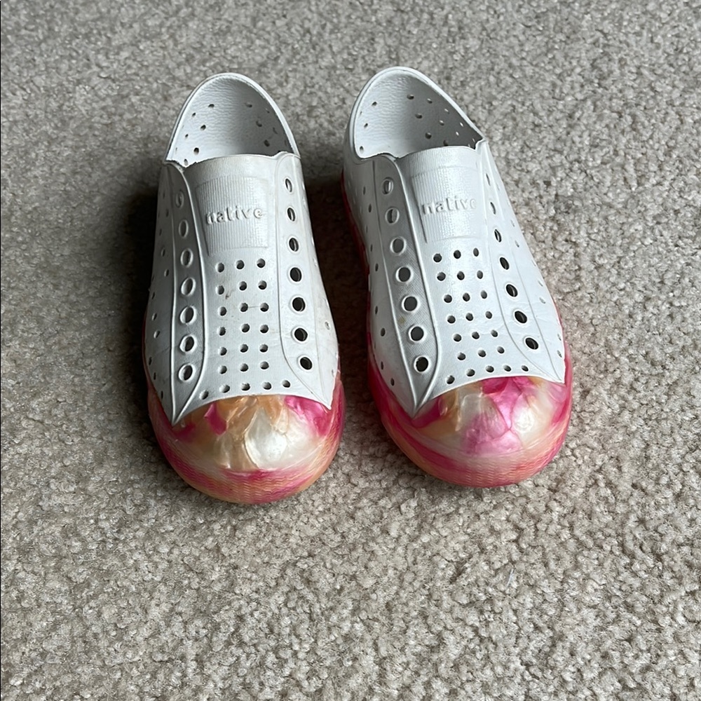 Native Kids Shoes - White and Pink